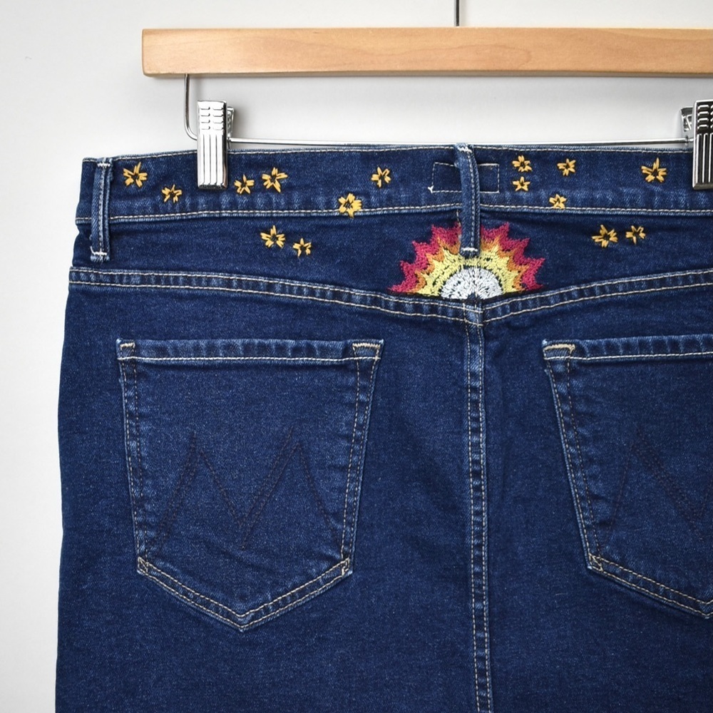 MOTHER The Vagabond Mini Fray Skirt - Picture 6 of 13